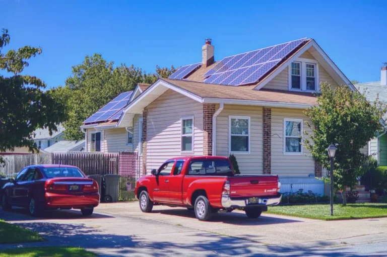 panneau solaire residentiel guide pratique pour l installation dans votre maison.webp