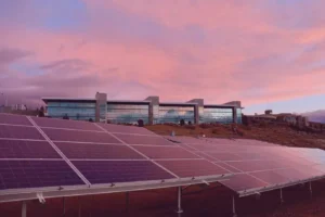 panneaux solaires pour maison autonome alimentez votre maison en energie renouvelable.webp