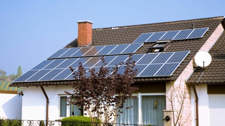 panneau solaire en autoconsommation avis et guide complet pour une energie propre.jpeg