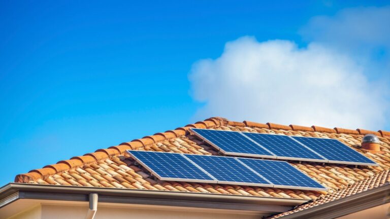 panneaux solaires d occasion ce qu il faut savoir avant d acheter.jpeg