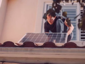 fixation des panneaux solaires methodes et materiaux recommandes pour une installation securisee.webp