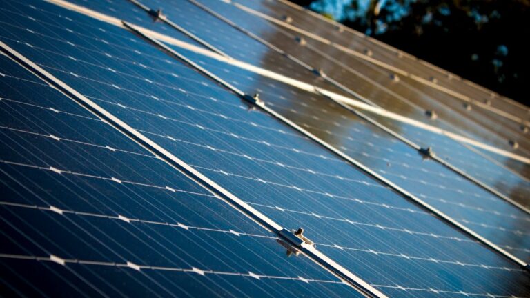fonctionnement des panneaux solaires explication detaillee du processus de conversion de l energie solaire.jpeg