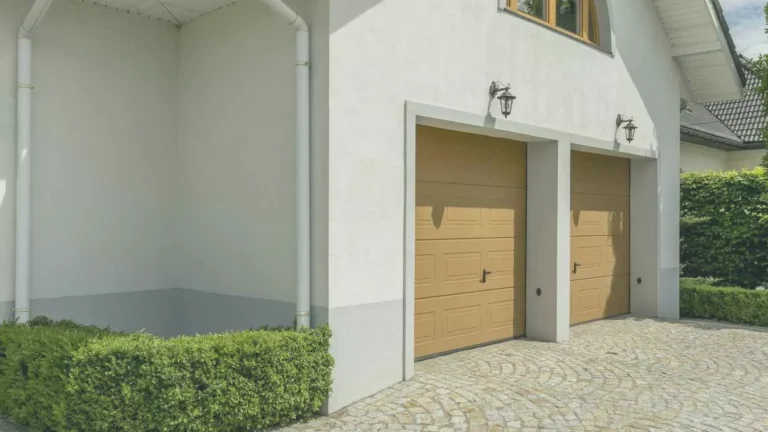 kit d isolation pour porte de garage reduire les pertes thermiques et phoniques.webp