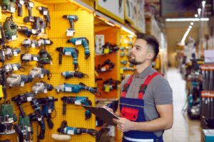 célèbre enseigne de bricolage en pleine crise
